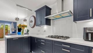 Spacious 4 Bed house Perfect for Contractors-Relocators - 4