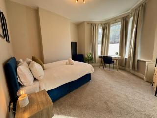 3 Bedroom Apartment In City Centre - 6