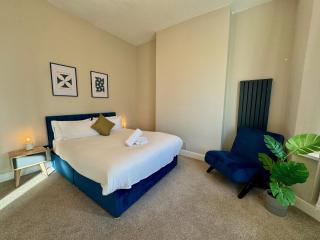 3 Bedroom Apartment In City Centre - 9