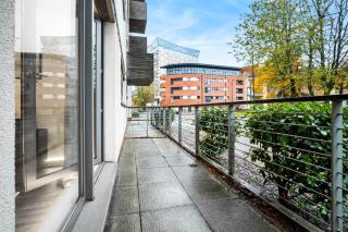 Stylish 1Bed Apartment - Prime City Location - balcony - Fast Wi-Fi 126SL - 4