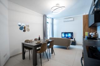 St Julians Modern flat in Spinola Bay - 7