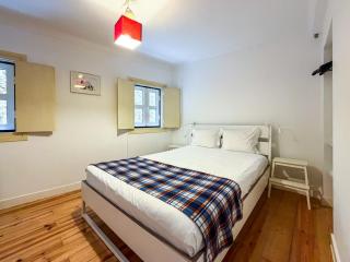 A Typical Alfama Home The Soul of Old Lisbon - 8