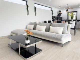 Stylish 3BR Pool Villa Lawan Villa (LWV1) - 6