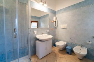 Peaceful retreat immersed in nature - 6