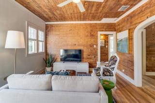 Walk to Downtown Tyler! Updated Historic Apt - 0