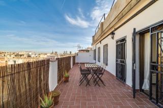 Guest Ready‑Bright & Stylish Flat with 3 Terraces - 9