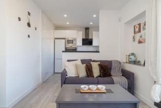 Guest Ready‑Bright & Stylish Flat with 3 Terraces - 8