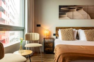 Extra Large 2BR Apartment Next to Metro Station - 0