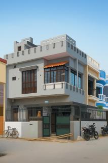 Shivaksh Stay Hub - 0