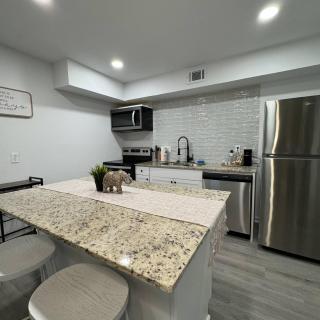 2BD DT Dallas l FIFA READY l 5 Min from Love Field - 3