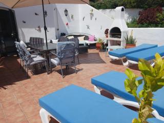 Two Bedroom with Large Terrace and Views in Capistrano, Nerja - 1