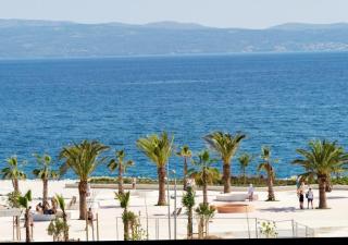 Private Seaside Room-Walk to Downtown - 1