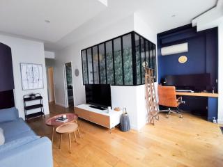 Appartement rénové une chambre avec espace de travail - 0