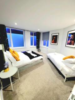 NEW 2bed Sleeps7 Ground Floor Long Stays Groups Families - 6