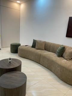 Spacious 2 bedroom apartment - 8