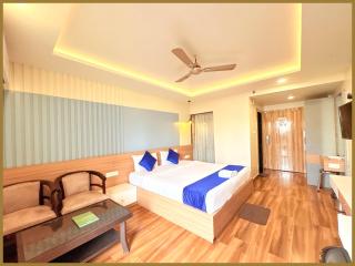 Rooftop Sea View Marine Drive Road Duren- Beach-Resort # Jagannath Temple #Fully Air Condition with All Premium Rooms With Attached #Balcony Free Wifi & Lift Facilities- Top Rated Hotel - 2
