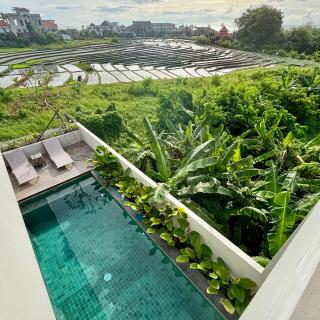 Cemagi Beach Hostel by Verdana Pool & Events - 5