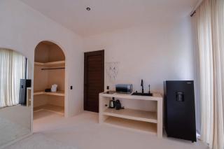 Modern Luxury Villa with Large Pool - BBQ grill - 1