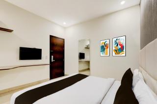 Super Townhouse Hotel Sec- 54 Golf Course Road - 8