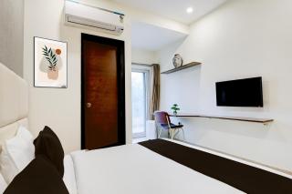 Super Townhouse Hotel Sec- 54 Golf Course Road - 6