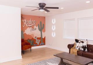 The Rodeo House - Near Rodeo Arena - 3