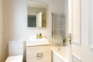 GuestReady - Quiet Retreat in Suburbs - 6