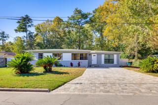 Covered Deck, Large Yard! Pet-Friendly Jax Escape! - 7