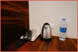 BALCONY ROOMS Hotel PREMIUM RR RESIDENCY Near Jagannath Temple - Sea Beach 5 minute walking distance - Bangali Market- Lift-Parking And Restaurant Facilities -Prime Location - Fully Air Conditioning Luxuary Rooms - Top Rated Hotel In Puri - 8