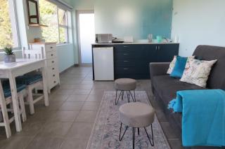 The Sundowner Room - 7