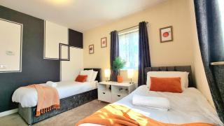 3-Bedroom New Build House with Parking, Garden & Transport Links - Leicester - 3