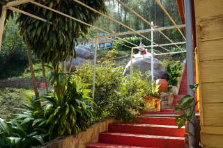 HolidayZ by Stayz Royale in Yercaud - Misty Woody Stay - 2