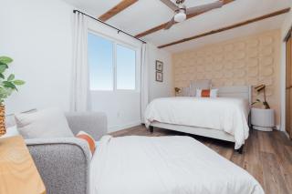 WANDERLUST-Joshua Tree Modern-boho Escape-Stargazing and Fire Pit - 4