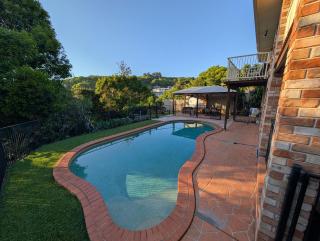 Banora Point Family Retreat, Pool and Nature Reserve - 0