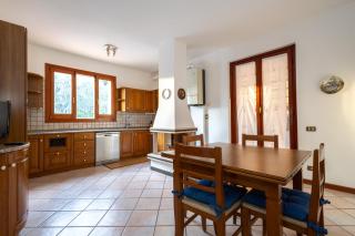 Casa Panoramica con Terrazza, Vista Monti e Parcheggio - 3