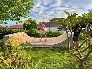 Private House 3 min to beach large backyard Spa Sauna BBQ ! - 7