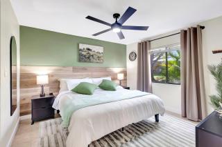 The Gator Escape -Poolside Condo walk to Tiki Bar - 7