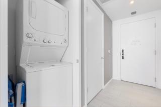 Stylish 3BR Resort Condo with Beach Access, Two Infinity Pools and Private Balcony - 4