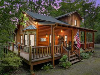 Luxury Cabin with Hot Tub, Fire Pit and Near the Lake - 6