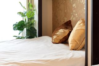 関空直通 - KIX Direct, Dotonbori 15m, USJ 30m, MAX 5 - XS49 - Osaka - 4