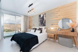 Villa Trilux, Piscina privada climatizada, Jacuzzi, BBQ - 0