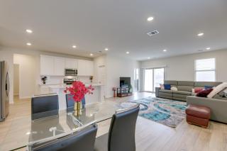 Buda Business-Ready House Office, Home Gym and Yard - 2