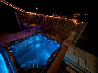 7b Oakwood village - 7