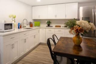 Modern Cozy Bright 2BR Lower Unit w private entry - 5