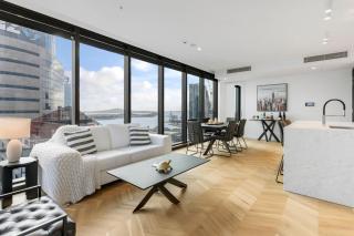 Luxury 2BR Apartment on Albert - 6