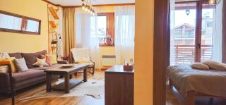 Forest nest Cozy apartment white balcony on the hill - 6