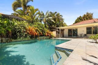 4BR Bayside Retreat w Pool Walk to Waterfront - 3 Carolena - 8