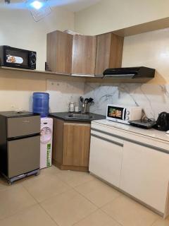 Cozy Studio Unit Near IT Park with Pool Access - 5