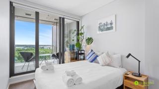 QV Stays Elegant City Haven 2 Bed 2 Bath - 2