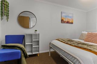 Stunning Panoramic Cityscape Abode near CBD - 5