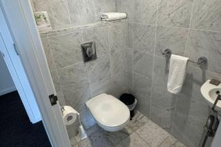 Contemporary 3BR Getaway in Brisbane CBD - 2